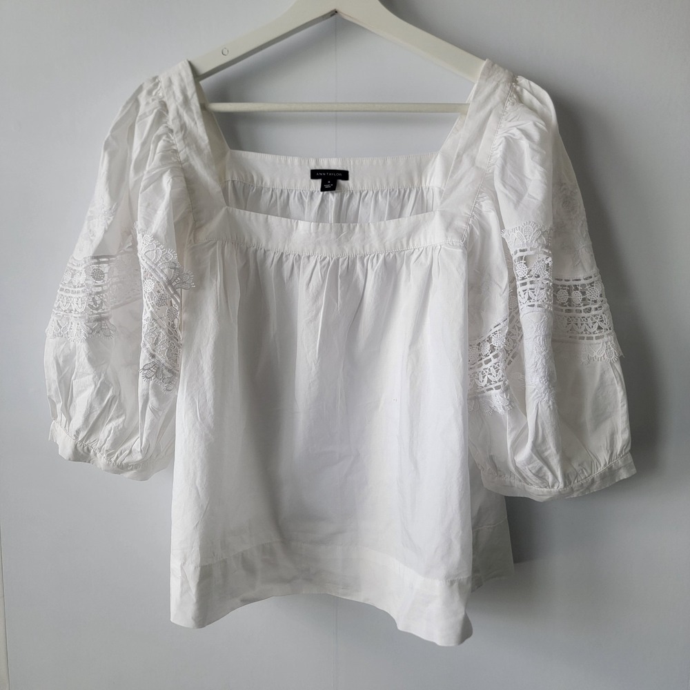 Ann Taylor women's White Square-Neck Lace Puff Sleeve top size M romantic chic